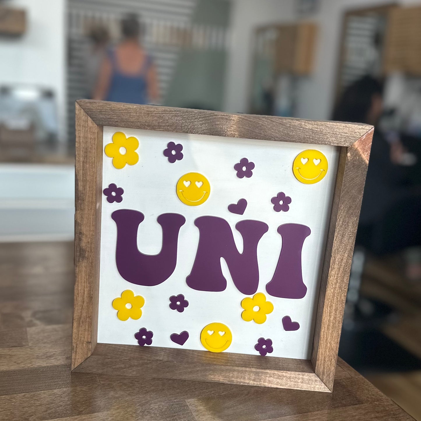 Retro UNI - 10" Square Sign