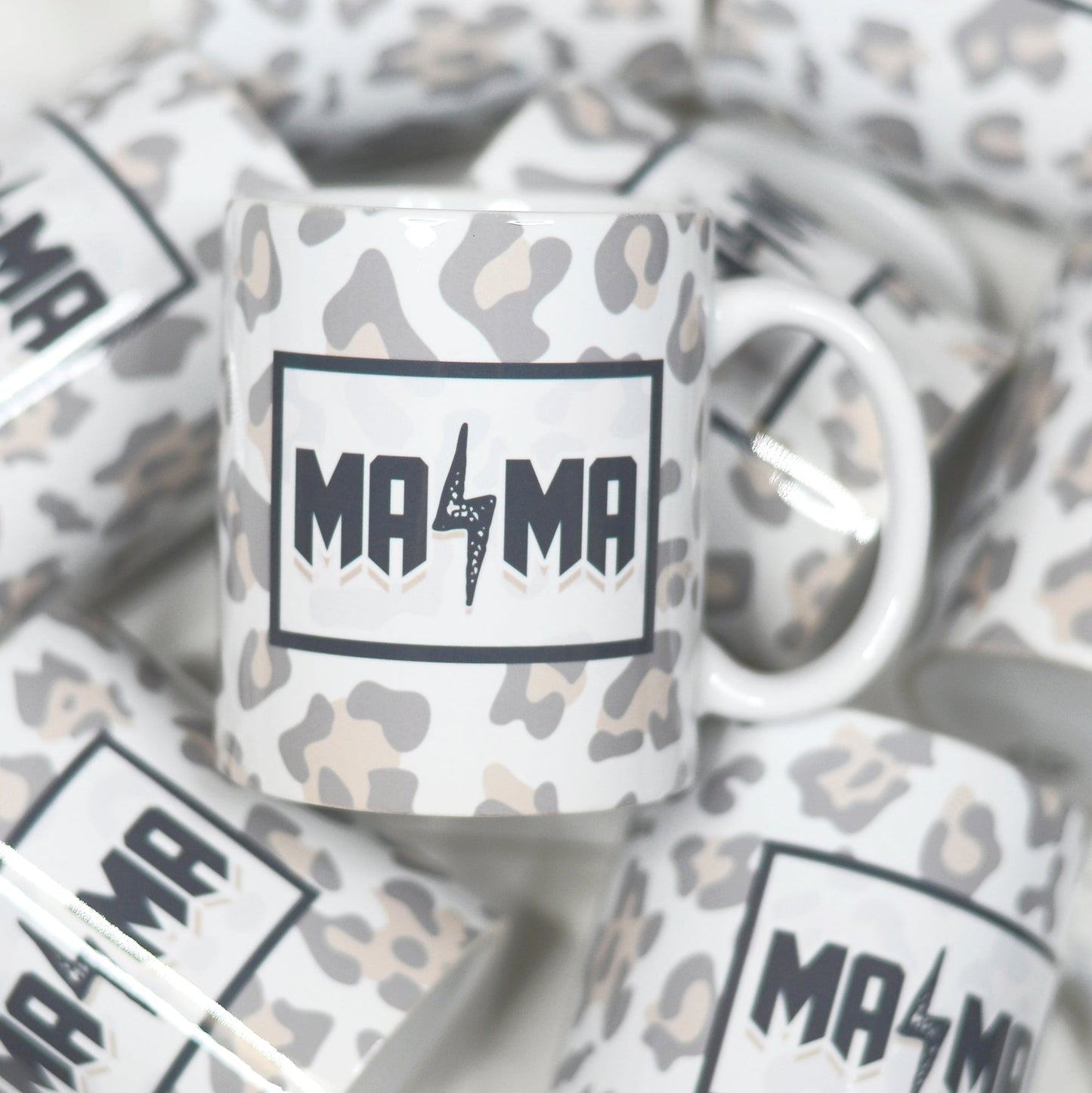 MAMA - Mug