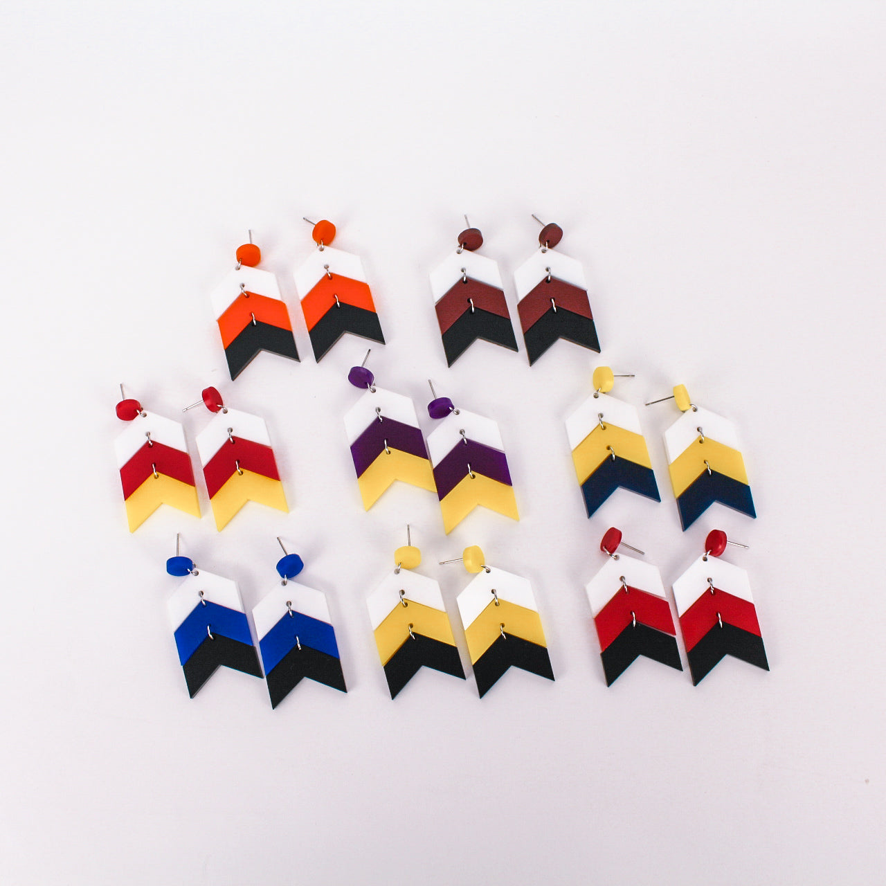 W/R/B - Chevron SS Dangles