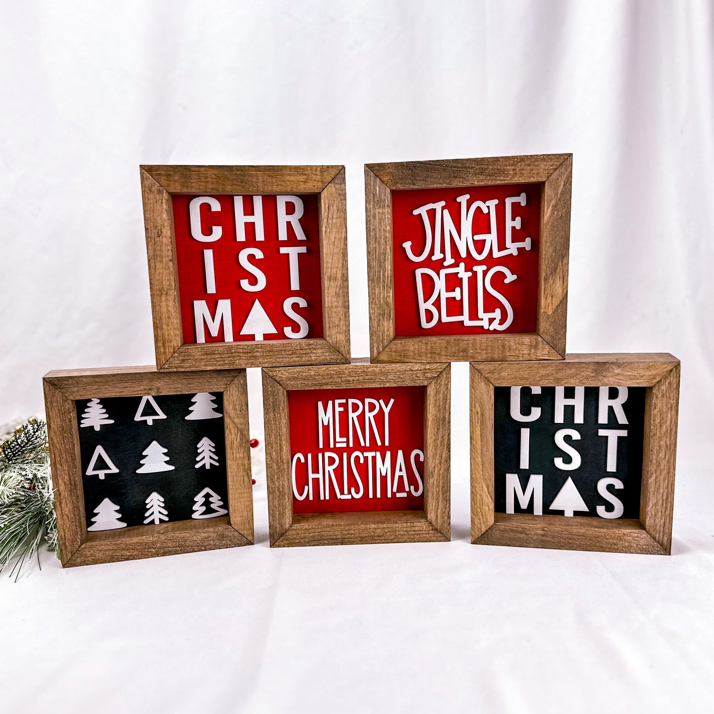 CHRISTMAS (Red) - 6" Square Sign